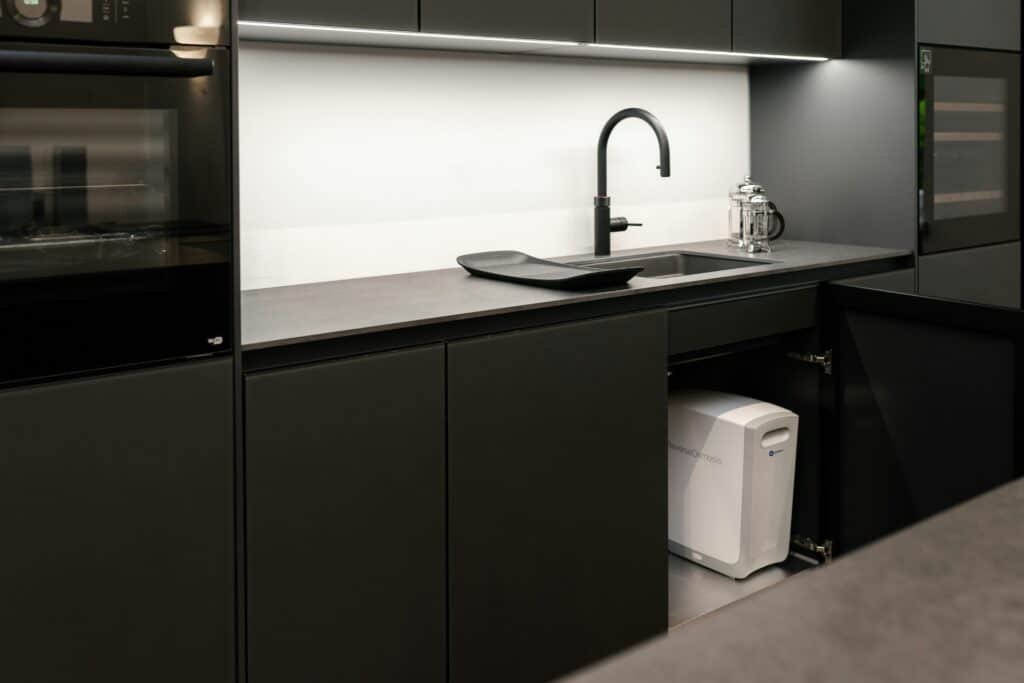modern black and white kitchen