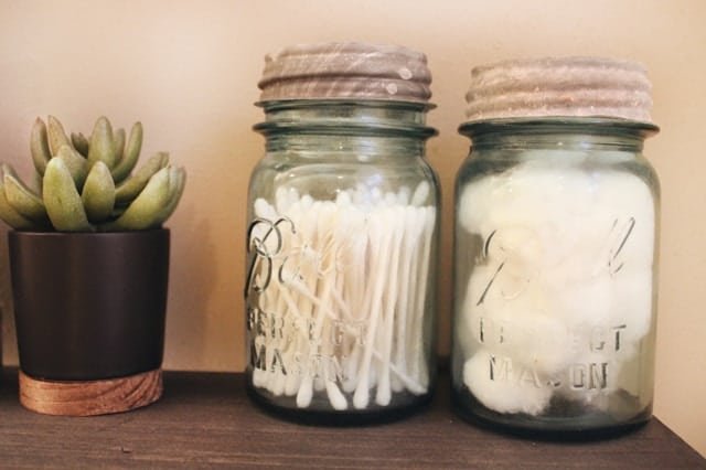 Easy Bathroom Cleaning Hacks