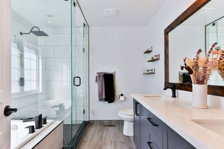 Bathroom cleaning hacks