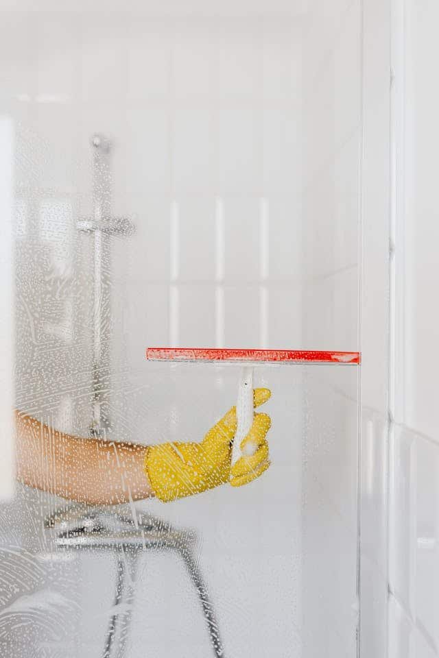 Easy Bathroom Cleaning Hacks