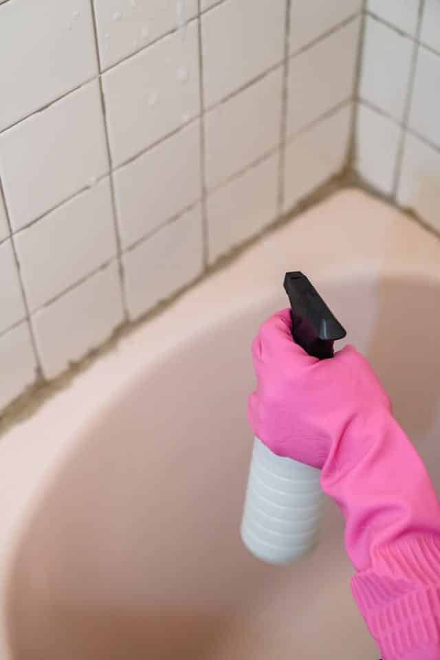 Easy Bathroom Cleaning Hacks