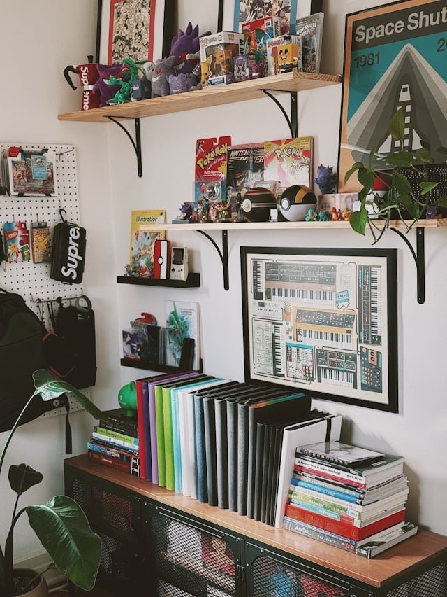 Decluttering vs. Maintenance: Why Most People Fail at the Second One and Never Achieve a Clutter Free Home