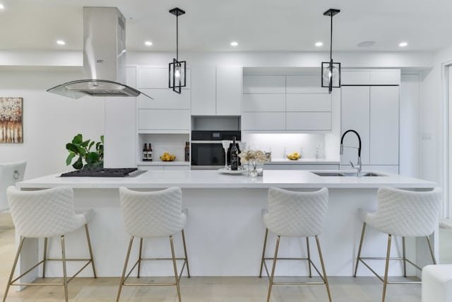 22 Modern White Kitchen Ideas That Look High-End and Feel Effortlessly Clean