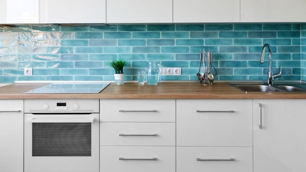 White Kitchen Backsplash Ideas
