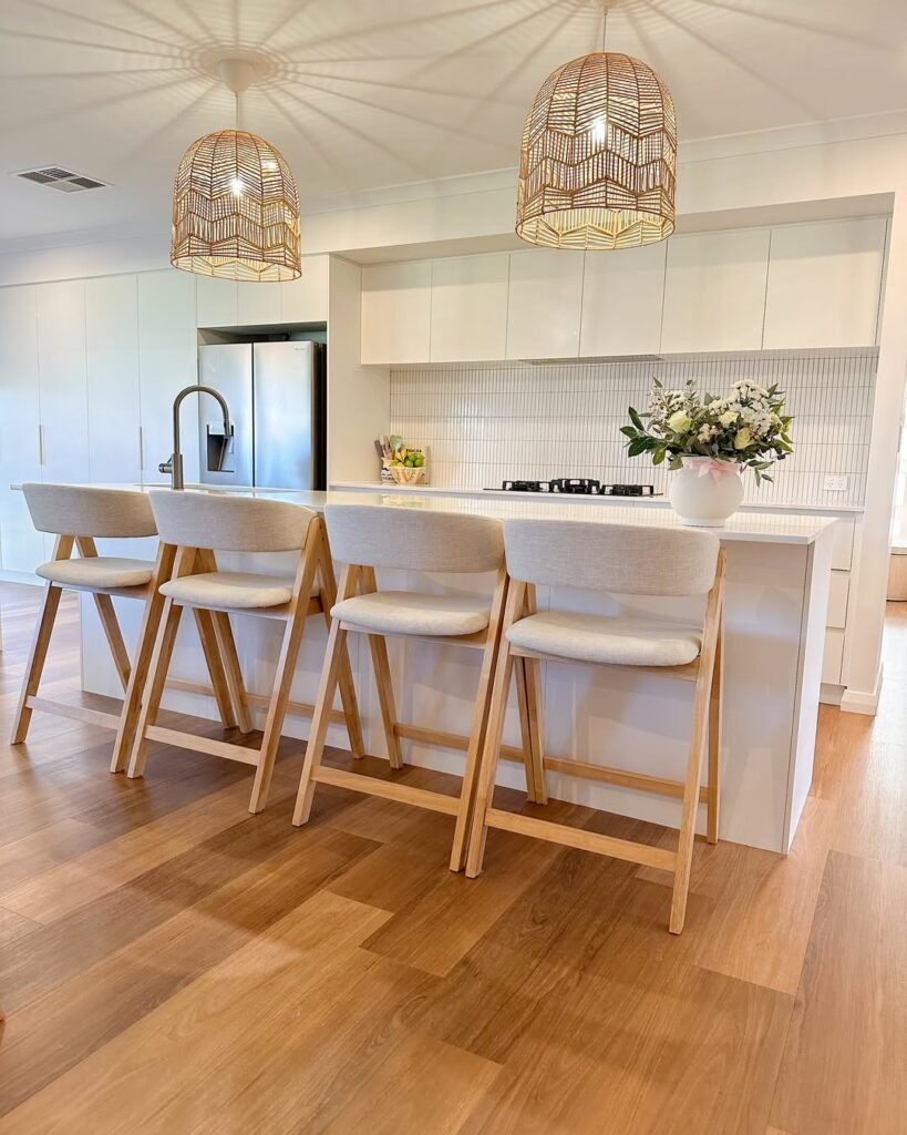 White Kitchen Backsplash Ideas