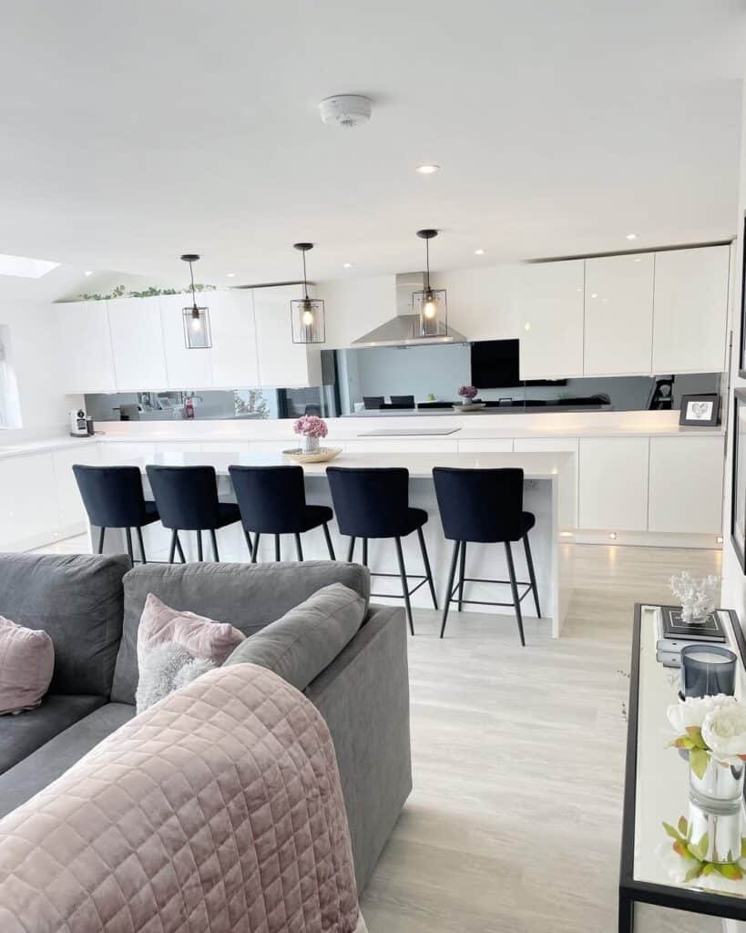 Modern White Kitchen Ideas 9