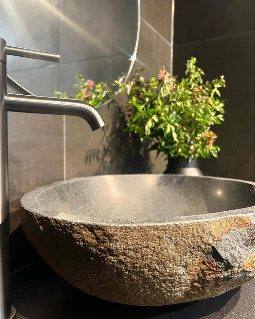 24 Unique Kitchen Sink Designs That Make Washing Up Feel Luxurious