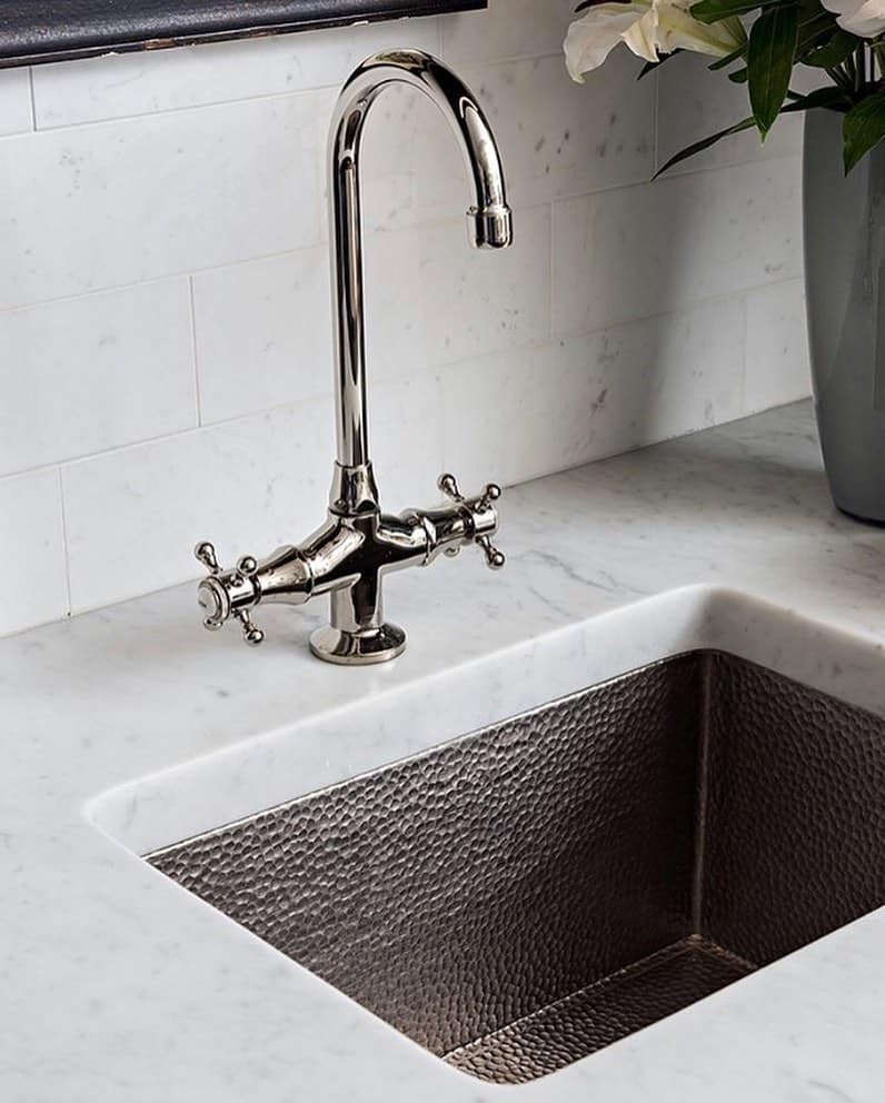 24 Unique Kitchen Sink Designs That Make Washing Up Feel Luxurious