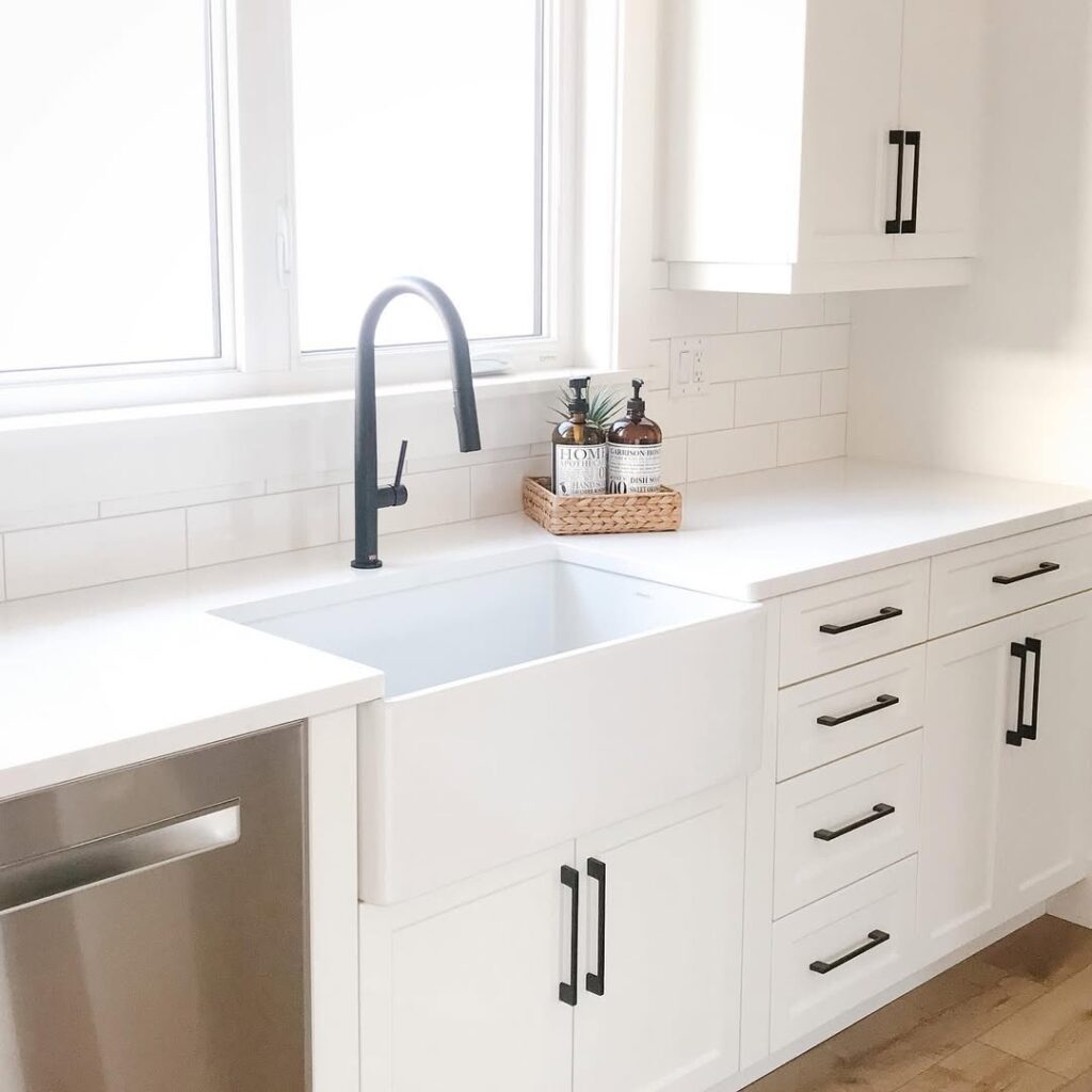 24 Unique Kitchen Sink Designs That Make Washing Up Feel Luxurious