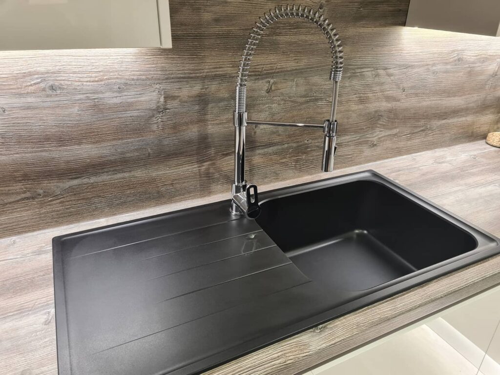 24 Unique Kitchen Sink Designs That Make Washing Up Feel Luxurious