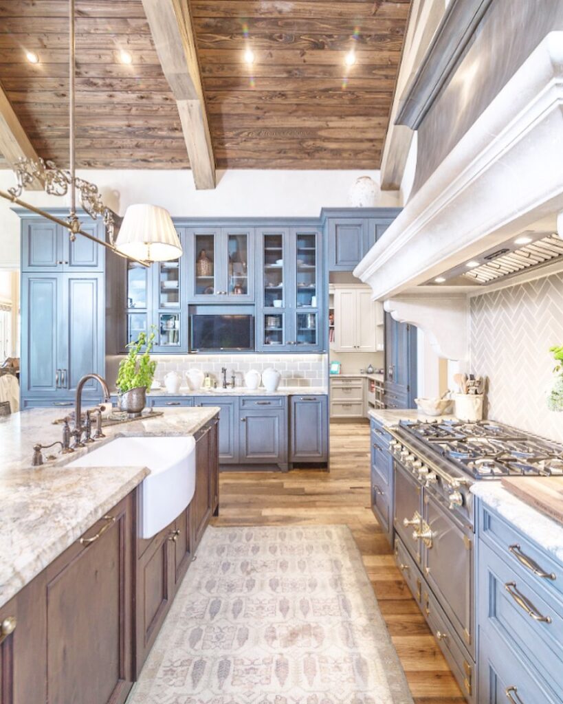 15+ Timeless Blue French Country Kitchen Ideas with European Charm